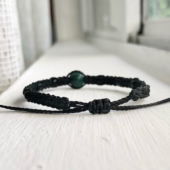☽ Mountain Dark Jade Black Beaded Bracelet ☾ - Picture 3 of 3